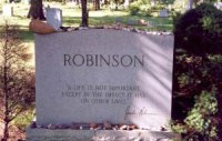 JAckie-Robinson-gravestone4